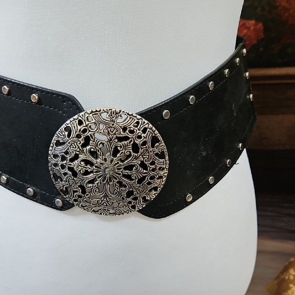 Elegant Black Belt by [Brand] - Picture 9 of 16